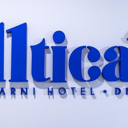 Garni Hotel 11Tica Dm Újvidék Kültér fotó