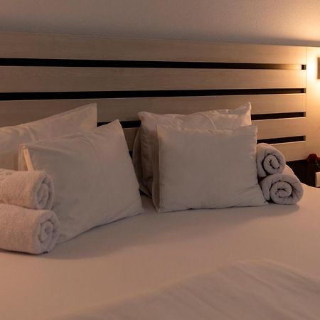Garni Hotel 11Tica Dm Újvidék Kültér fotó