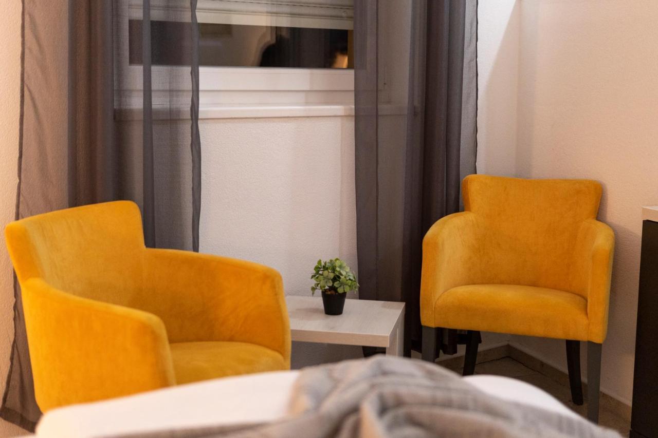 Garni Hotel 11Tica Dm Újvidék Kültér fotó