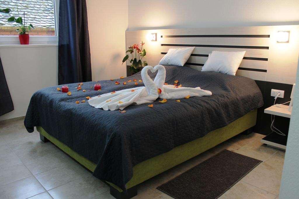 Garni Hotel 11Tica Dm Újvidék Szoba fotó