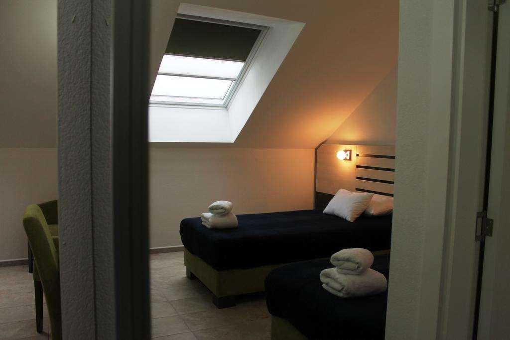 Garni Hotel 11Tica Dm Újvidék Szoba fotó